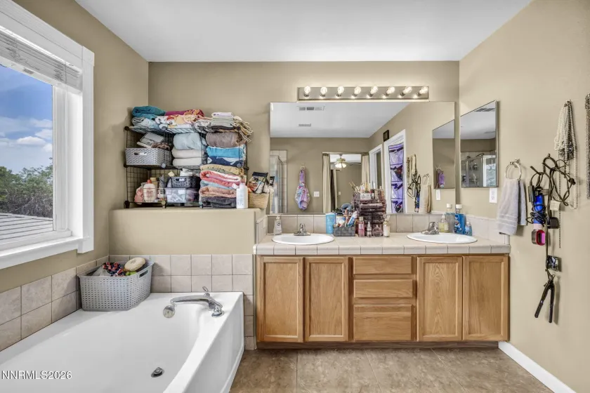 4351 Desert Highlands, Sparks, Nevada 89436, 4 Bedrooms Bedrooms, ,3 BathroomsBathrooms,Residential,Residential,Desert Highlands,0,260011506