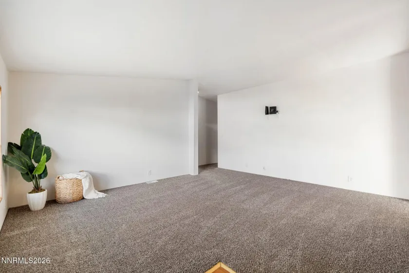 4025 Grouse, Reno, Nevada 89508, 3 Bedrooms Bedrooms, ,2 BathroomsBathrooms,Residential,Residential,Grouse,0,260011507