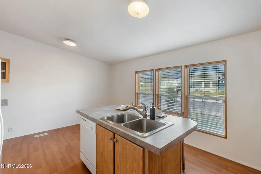 4025 Grouse, Reno, Nevada 89508, 3 Bedrooms Bedrooms, ,2 BathroomsBathrooms,Residential,Residential,Grouse,0,260011507