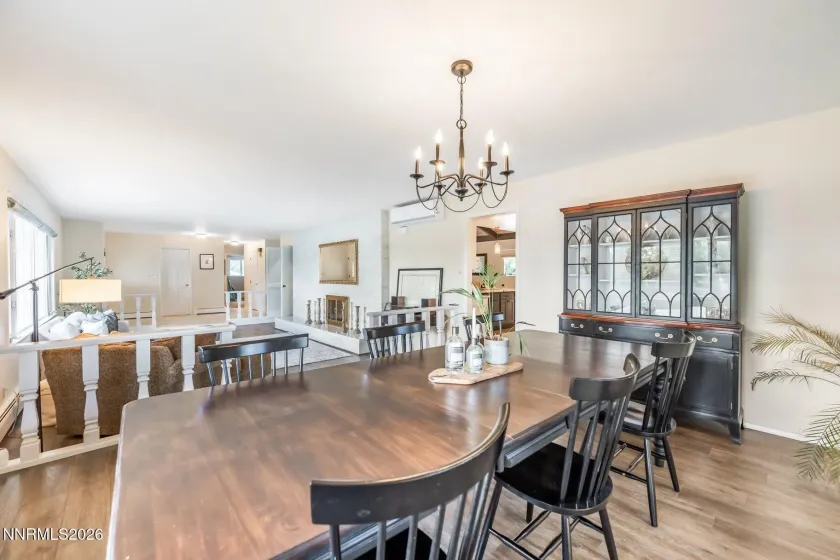 2880 Juliann, Reno, Nevada 89509, 5 Bedrooms Bedrooms, ,5 BathroomsBathrooms,Residential,Residential,Juliann,0,260011508