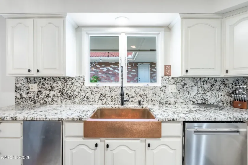 2880 Juliann, Reno, Nevada 89509, 5 Bedrooms Bedrooms, ,5 BathroomsBathrooms,Residential,Residential,Juliann,0,260011508