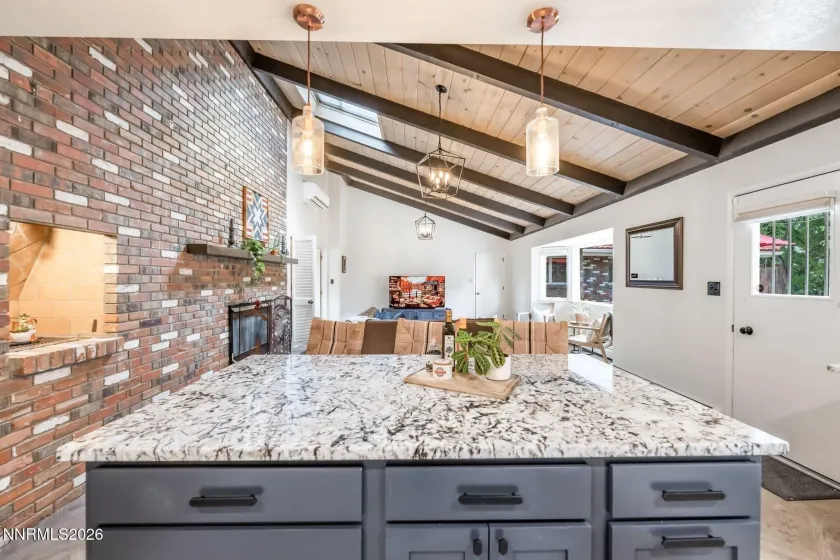 2880 Juliann, Reno, Nevada 89509, 5 Bedrooms Bedrooms, ,5 BathroomsBathrooms,Residential,Residential,Juliann,0,260011508