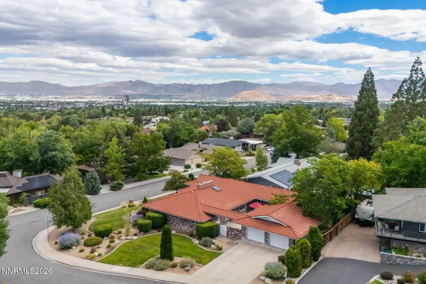 2880 Juliann, Reno, Nevada 89509, 5 Bedrooms Bedrooms, ,5 BathroomsBathrooms,Residential,Residential,Juliann,0,260011508