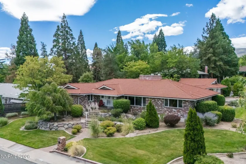 2880 Juliann, Reno, Nevada 89509, 5 Bedrooms Bedrooms, ,5 BathroomsBathrooms,Residential,Residential,Juliann,0,260011508