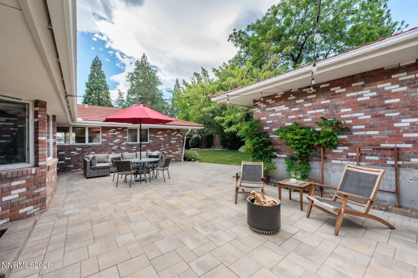 2880 Juliann, Reno, Nevada 89509, 5 Bedrooms Bedrooms, ,5 BathroomsBathrooms,Residential,Residential,Juliann,0,260011508