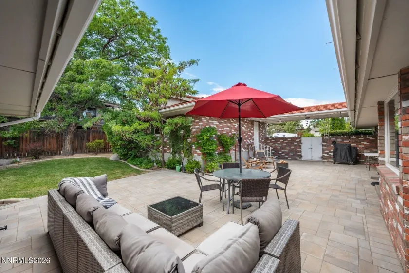 2880 Juliann, Reno, Nevada 89509, 5 Bedrooms Bedrooms, ,5 BathroomsBathrooms,Residential,Residential,Juliann,0,260011508