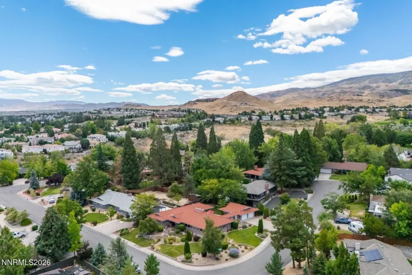 2880 Juliann, Reno, Nevada 89509, 5 Bedrooms Bedrooms, ,5 BathroomsBathrooms,Residential,Residential,Juliann,0,260011508