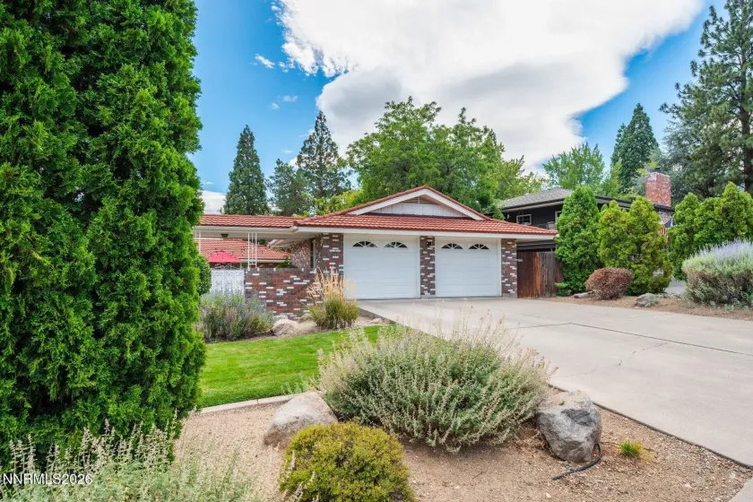 2880 Juliann, Reno, Nevada 89509, 5 Bedrooms Bedrooms, ,5 BathroomsBathrooms,Residential,Residential,Juliann,0,260011508