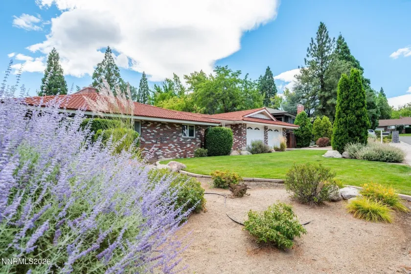 2880 Juliann, Reno, Nevada 89509, 5 Bedrooms Bedrooms, ,5 BathroomsBathrooms,Residential,Residential,Juliann,0,260011508
