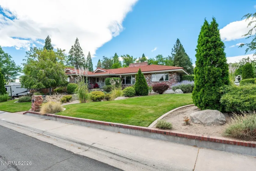 2880 Juliann, Reno, Nevada 89509, 5 Bedrooms Bedrooms, ,5 BathroomsBathrooms,Residential,Residential,Juliann,0,260011508