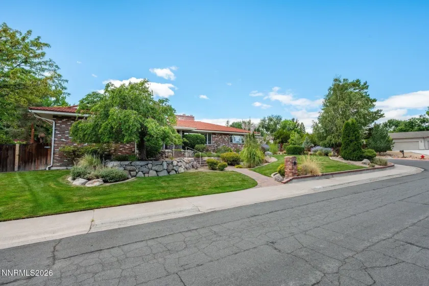2880 Juliann, Reno, Nevada 89509, 5 Bedrooms Bedrooms, ,5 BathroomsBathrooms,Residential,Residential,Juliann,0,260011508