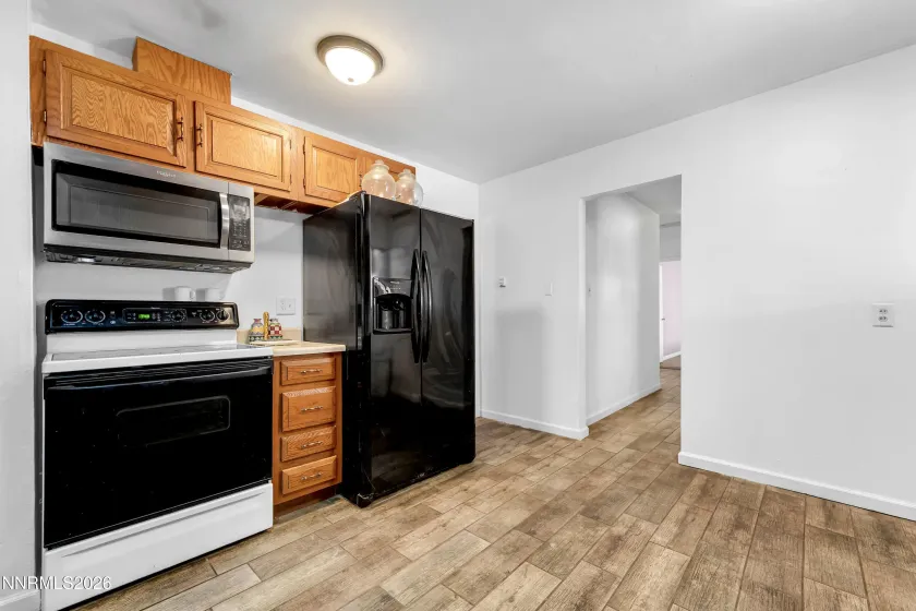 690 Matterhorn, Reno, Nevada 89506, 3 Bedrooms Bedrooms, ,2 BathroomsBathrooms,Residential,Residential,Matterhorn,0,260011510