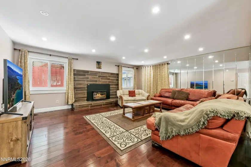 3463 Anne, South Lake Tahoe, California 96150, 3 Bedrooms Bedrooms, ,3 BathroomsBathrooms,Residential,Residential,Anne,0,260011512