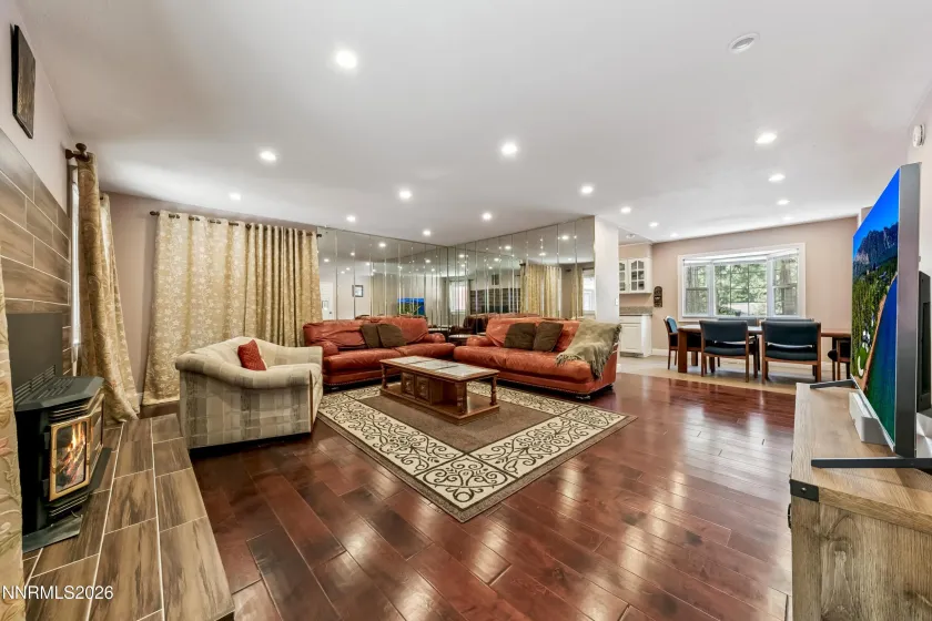 3463 Anne, South Lake Tahoe, California 96150, 3 Bedrooms Bedrooms, ,3 BathroomsBathrooms,Residential,Residential,Anne,0,260011512