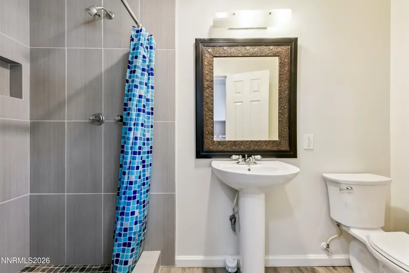 3463 Anne, South Lake Tahoe, California 96150, 3 Bedrooms Bedrooms, ,3 BathroomsBathrooms,Residential,Residential,Anne,0,260011512