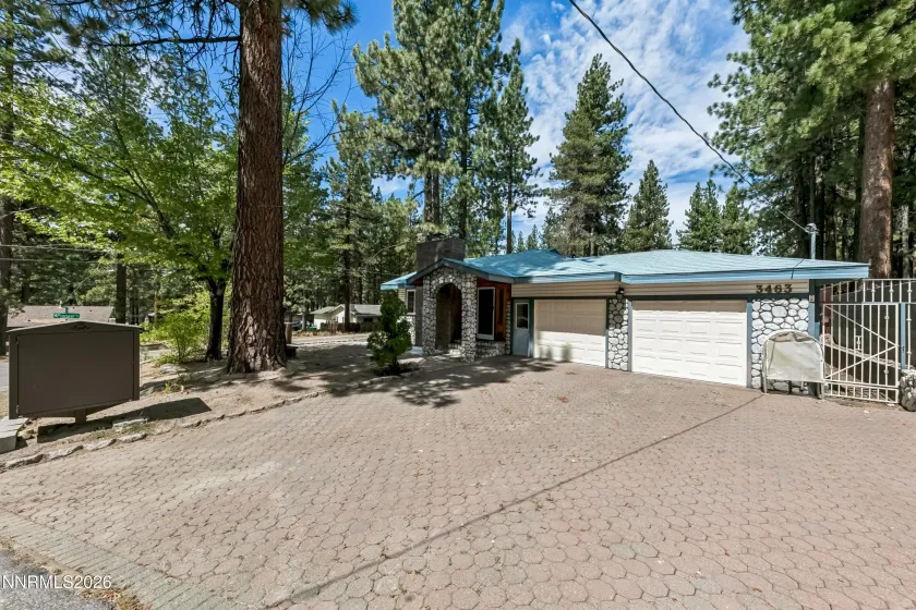 3463 Anne, South Lake Tahoe, California 96150, 3 Bedrooms Bedrooms, ,3 BathroomsBathrooms,Residential,Residential,Anne,0,260011512