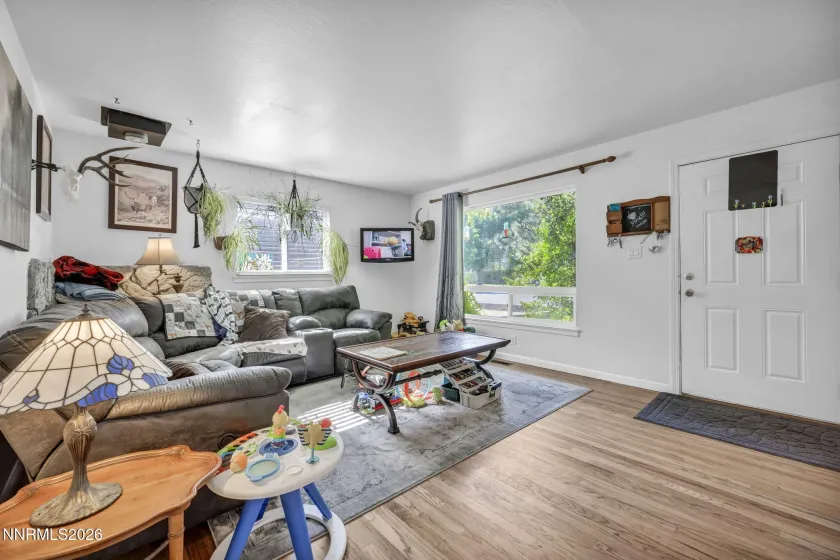 1075 Stewart, Reno, Nevada 89502, 3 Bedrooms Bedrooms, ,1 BathroomBathrooms,Residential,Residential,Stewart,0,260011514