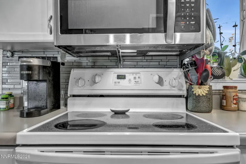 1075 Stewart, Reno, Nevada 89502, 3 Bedrooms Bedrooms, ,1 BathroomBathrooms,Residential,Residential,Stewart,0,260011514