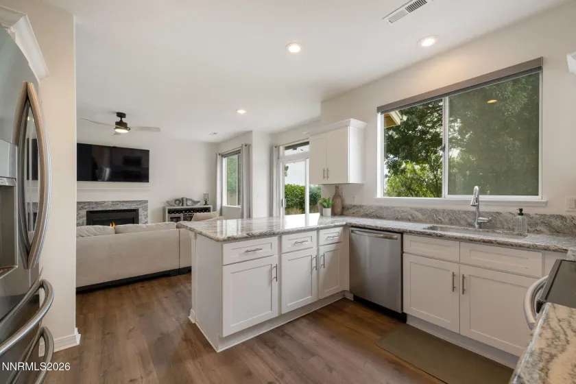 2954 Glenview, Reno, Nevada 89503, 4 Bedrooms Bedrooms, ,3 BathroomsBathrooms,Residential,Residential,Glenview,0,260011521