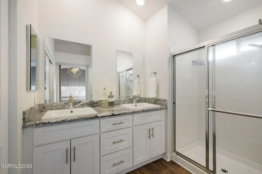 2954 Glenview, Reno, Nevada 89503, 4 Bedrooms Bedrooms, ,3 BathroomsBathrooms,Residential,Residential,Glenview,0,260011521