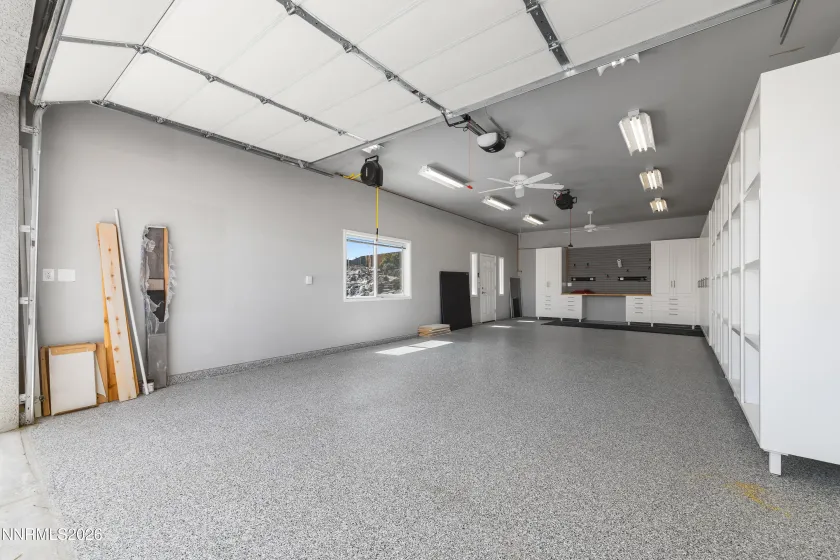 Detached garage