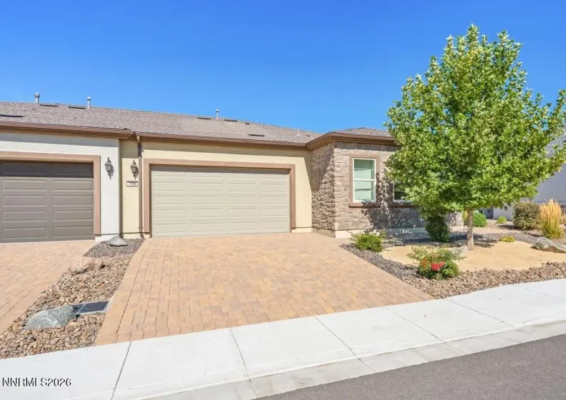 7348 Oakmont, Sparks, Nevada 89436, 2 Bedrooms Bedrooms, ,2 BathroomsBathrooms,Residential,Residential,Oakmont,0,260011533