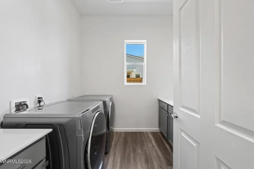 7348 Oakmont, Sparks, Nevada 89436, 2 Bedrooms Bedrooms, ,2 BathroomsBathrooms,Residential,Residential,Oakmont,0,260011533