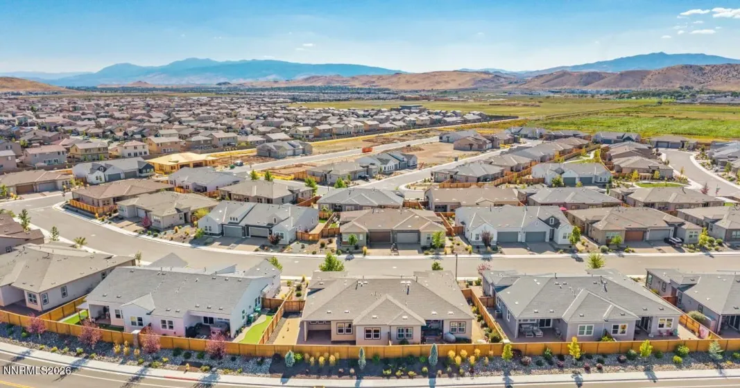 7348 Oakmont, Sparks, Nevada 89436, 2 Bedrooms Bedrooms, ,2 BathroomsBathrooms,Residential,Residential,Oakmont,0,260011533