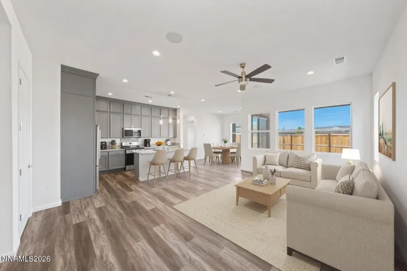 7348 Oakmont, Sparks, Nevada 89436, 2 Bedrooms Bedrooms, ,2 BathroomsBathrooms,Residential,Residential,Oakmont,0,260011533