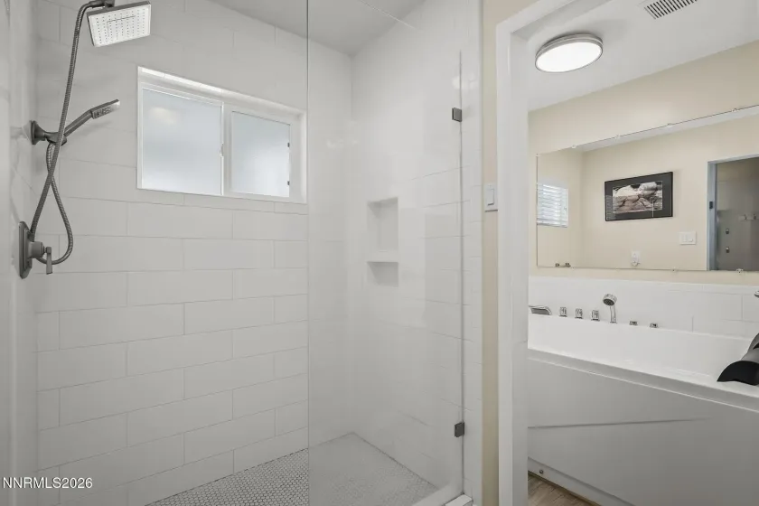 990 Del Monte, Reno, Nevada 89511, 4 Bedrooms Bedrooms, ,3 BathroomsBathrooms,Residential,Residential,Del Monte,0,260011535