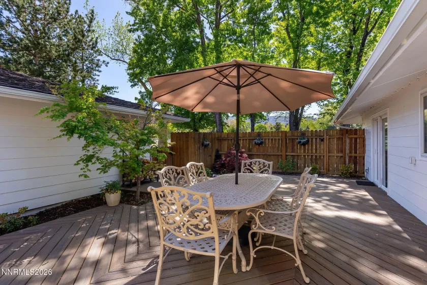 990 Del Monte, Reno, Nevada 89511, 4 Bedrooms Bedrooms, ,3 BathroomsBathrooms,Residential,Residential,Del Monte,0,260011535