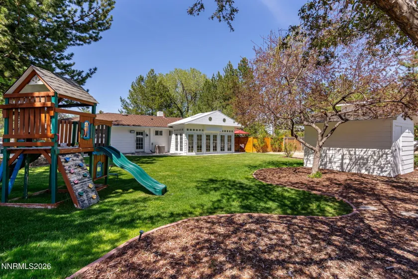 990 Del Monte, Reno, Nevada 89511, 4 Bedrooms Bedrooms, ,3 BathroomsBathrooms,Residential,Residential,Del Monte,0,260011535