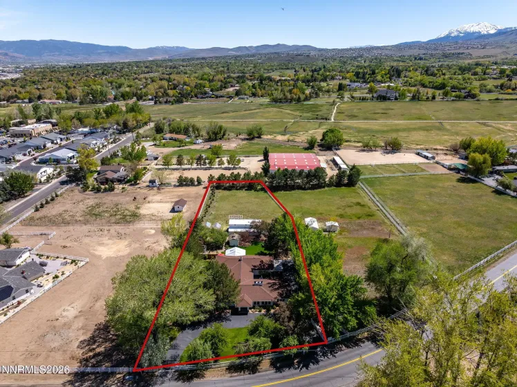 990 Del Monte, Reno, Nevada 89511, 4 Bedrooms Bedrooms, ,3 BathroomsBathrooms,Residential,Residential,Del Monte,0,260011535