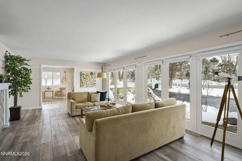 990 Del Monte, Reno, Nevada 89511, 4 Bedrooms Bedrooms, ,3 BathroomsBathrooms,Residential,Residential,Del Monte,0,260011535