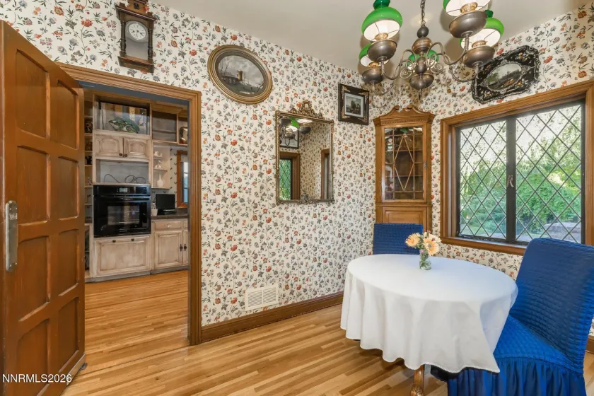 Breakfast Room