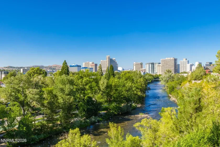 745 California, Reno, Nevada 89509, 5 Bedrooms Bedrooms, ,6 BathroomsBathrooms,Residential,Residential,California,0,260011537