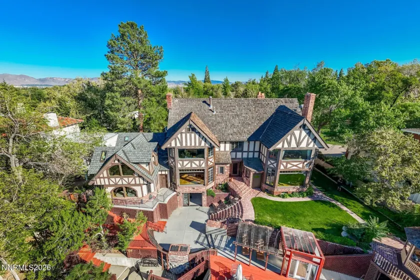 745 California, Reno, Nevada 89509, 5 Bedrooms Bedrooms, ,6 BathroomsBathrooms,Residential,Residential,California,0,260011537