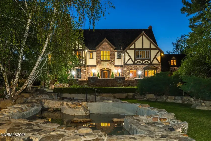 745 California, Reno, Nevada 89509, 5 Bedrooms Bedrooms, ,6 BathroomsBathrooms,Residential,Residential,California,0,260011537