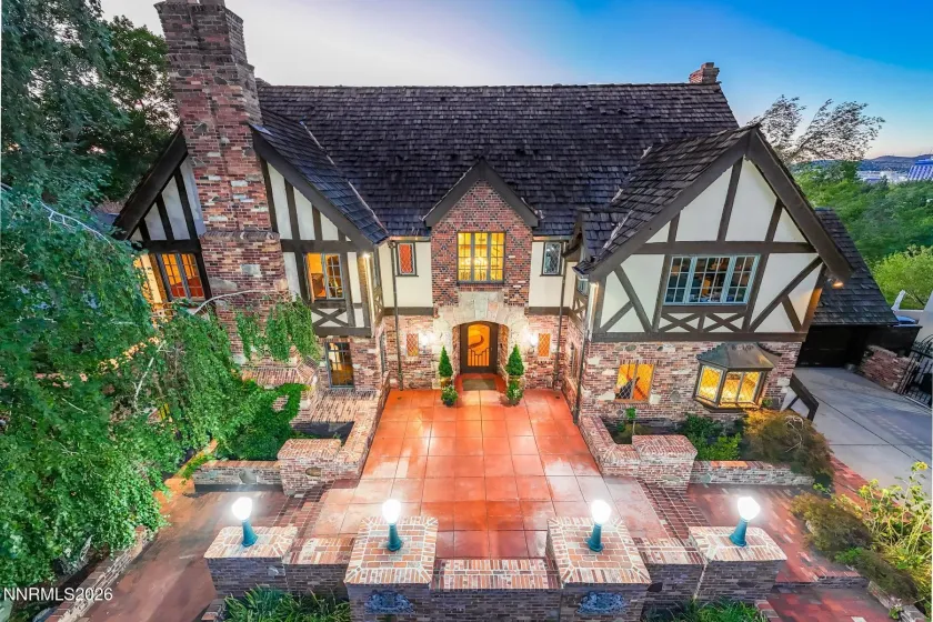 745 California, Reno, Nevada 89509, 5 Bedrooms Bedrooms, ,6 BathroomsBathrooms,Residential,Residential,California,0,260011537