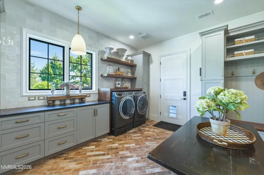 101 Greenridge, Reno, Nevada 89509, 6 Bedrooms Bedrooms, ,7 BathroomsBathrooms,Residential,Residential,Greenridge,0,260011538