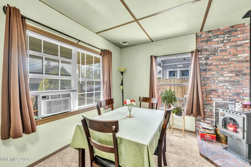 534 13th, Sparks, Nevada 89431, 2 Bedrooms Bedrooms, ,2 BathroomsBathrooms,Residential Income,Residential,13th,0,260011541