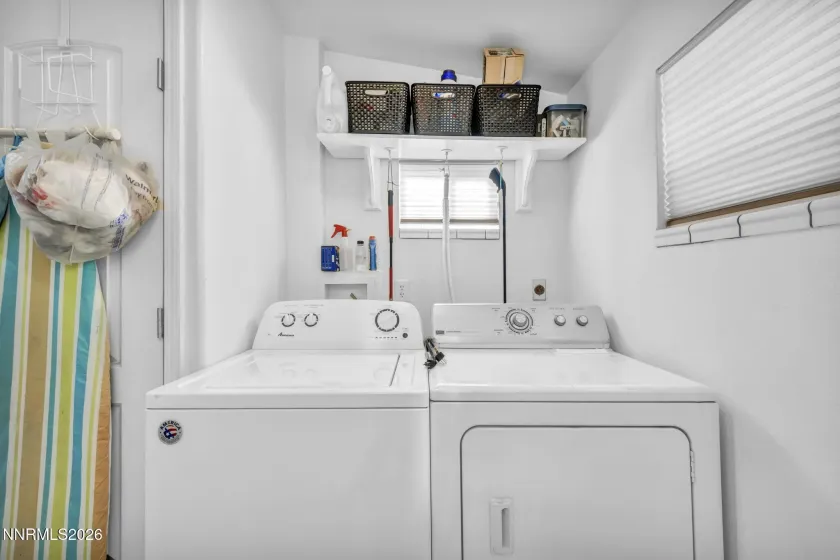 534 13th, Sparks, Nevada 89431, 2 Bedrooms Bedrooms, ,2 BathroomsBathrooms,Residential Income,Residential,13th,0,260011541