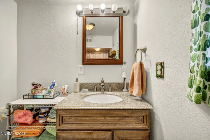 534 13th, Sparks, Nevada 89431, 2 Bedrooms Bedrooms, ,2 BathroomsBathrooms,Residential Income,Residential,13th,0,260011541