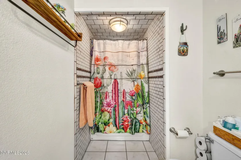 534 13th, Sparks, Nevada 89431, 2 Bedrooms Bedrooms, ,2 BathroomsBathrooms,Residential Income,Residential,13th,0,260011541