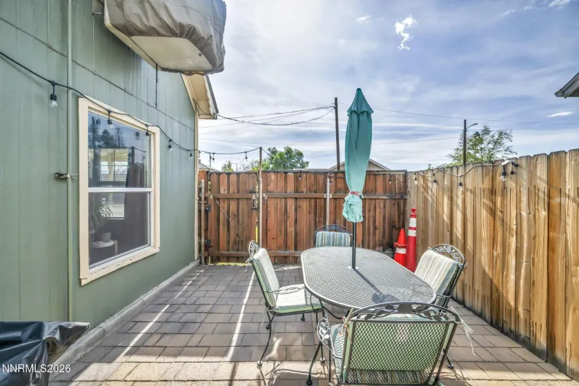 534 13th, Sparks, Nevada 89431, 2 Bedrooms Bedrooms, ,2 BathroomsBathrooms,Residential Income,Residential,13th,0,260011541