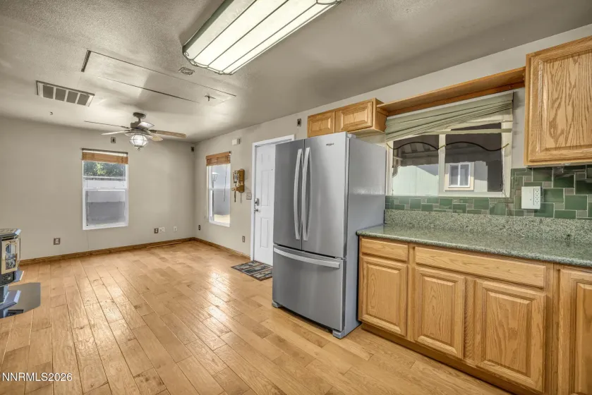 534 13th, Sparks, Nevada 89431, 2 Bedrooms Bedrooms, ,2 BathroomsBathrooms,Residential Income,Residential,13th,0,260011541