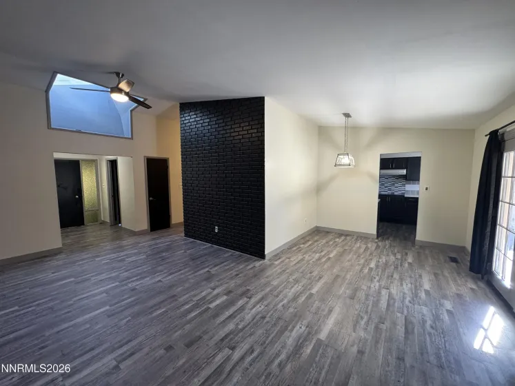 936 Glen Molly, Sparks, Nevada 89434, 3 Bedrooms Bedrooms, ,2 BathroomsBathrooms,Residential,Residential,Glen Molly,0,260011542