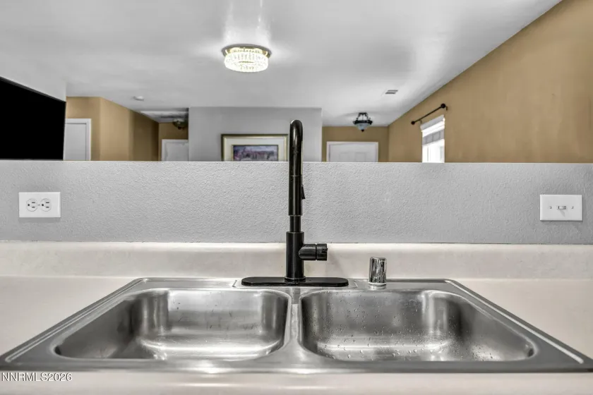 1146 Hushfield, Sparks, Nevada 89436, 3 Bedrooms Bedrooms, ,2 BathroomsBathrooms,Residential,Residential,Hushfield,0,260011543