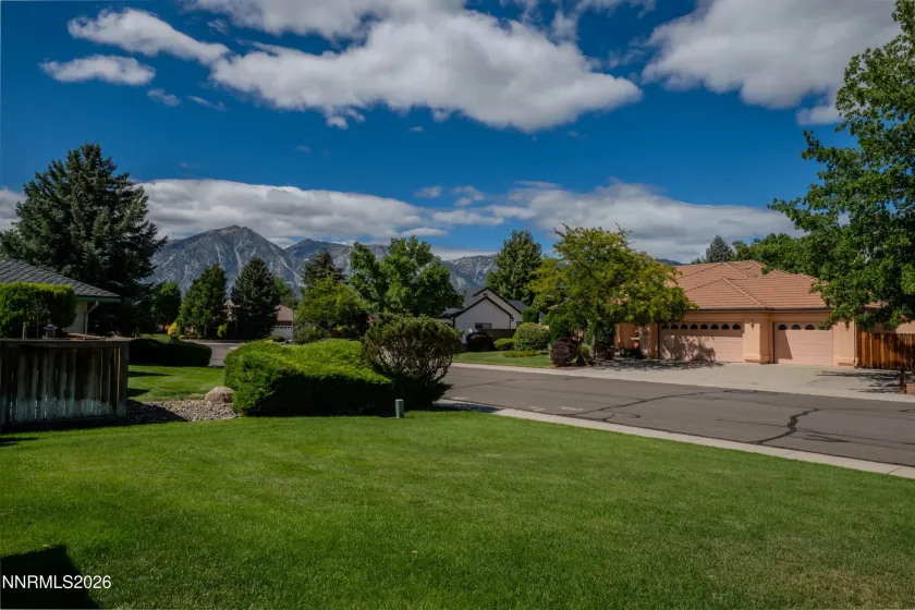 971 Winter Green, Gardnerville, Nevada 89460, 3 Bedrooms Bedrooms, ,2 BathroomsBathrooms,Residential,Residential,Winter Green,0,260011547