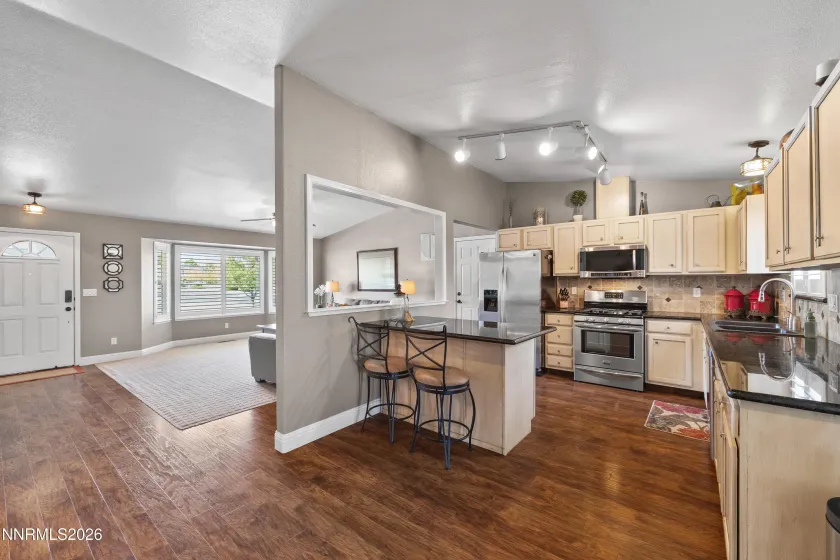 920 Mercedes, Sparks, Nevada 89441, 3 Bedrooms Bedrooms, ,2 BathroomsBathrooms,Residential,Residential,Mercedes,0,260011549